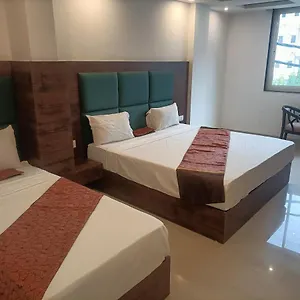 **** Hotel Family Tark Near Igi Airport Delhi Inde