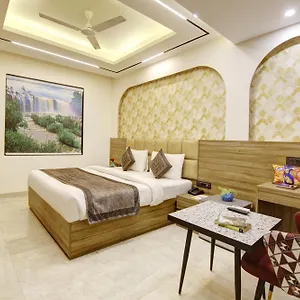 hotel-smart-suites-by-smart-rooms.top-gurgaonhotels.com/