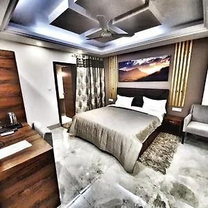 hotel-aerocity-purple-orchid.top-gurgaonhotels.com/